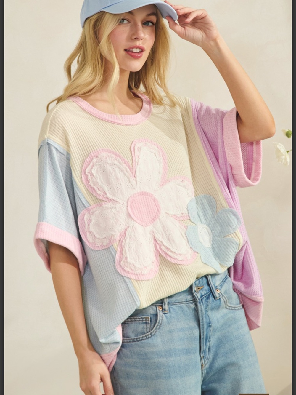 💕 PLUS Sage + Fig Pastel Floral Waffle-Knit Short Sleeve Shirt - Picture 4 of 8